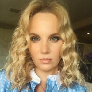 Meet your Posher, Lana